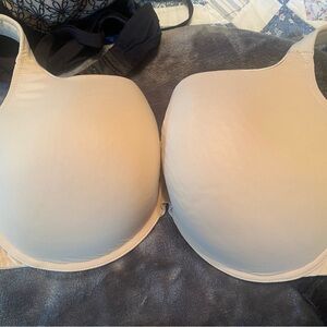 Cream Full-Coverage Bra